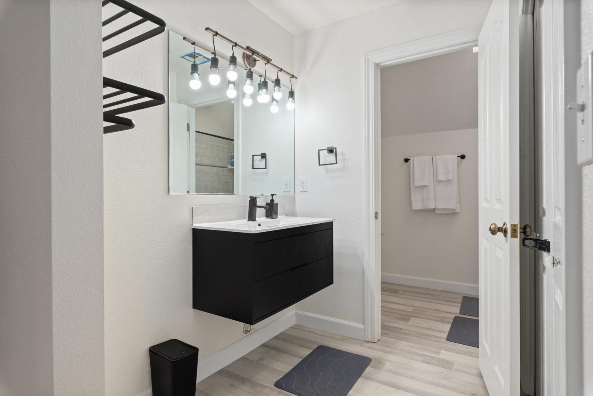 Luxury Family Sleeps 20