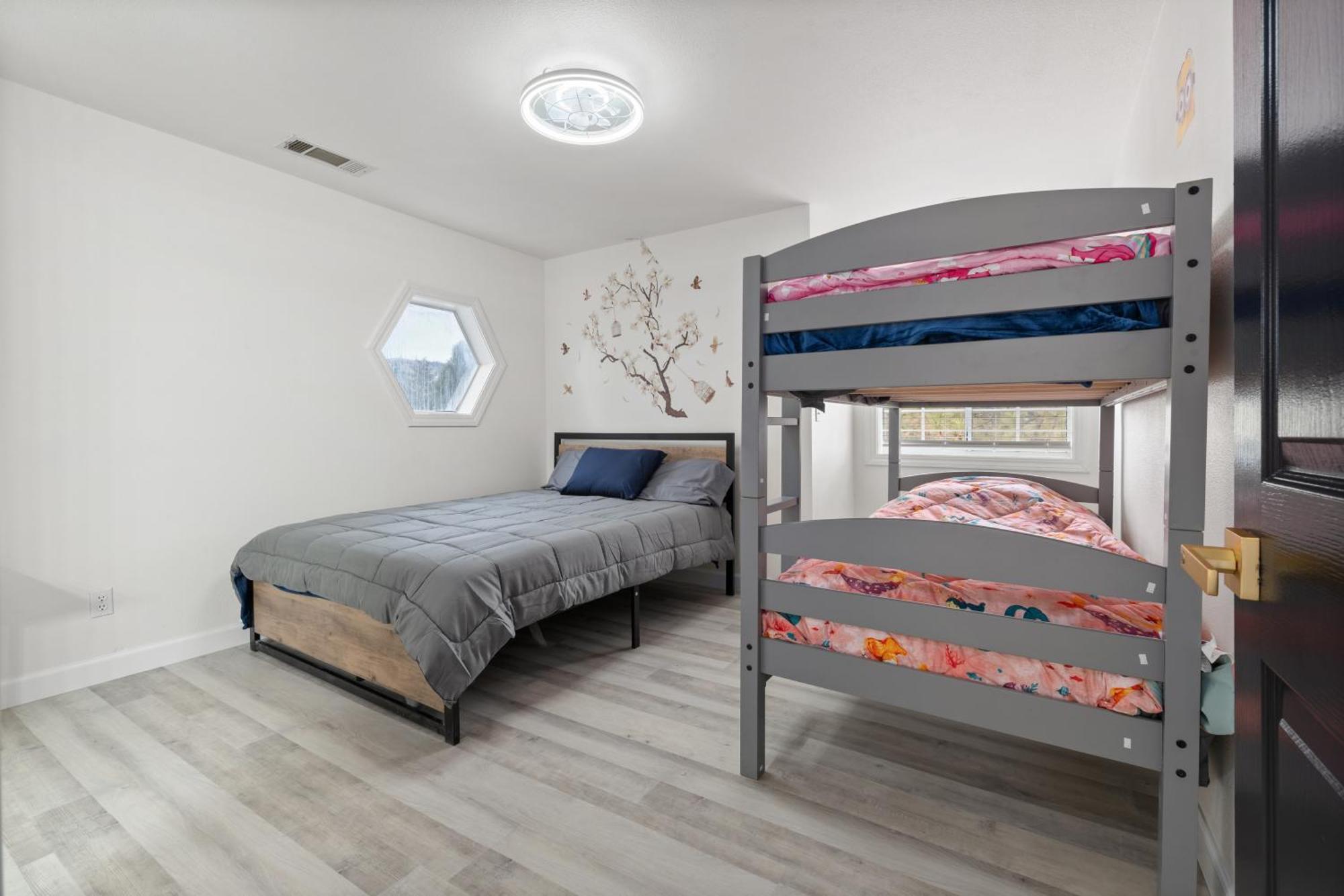 Luxury Family Sleeps 20 Villa *