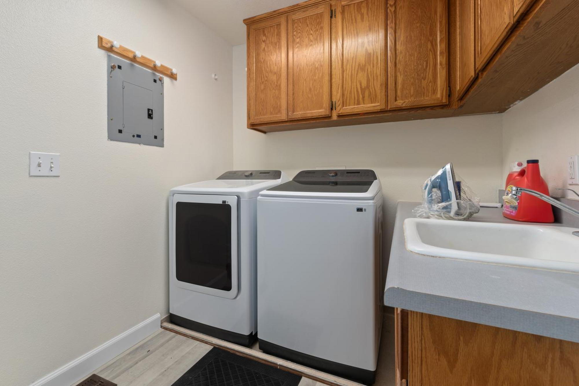 Luxury Family Sleeps 20 Coarsegold